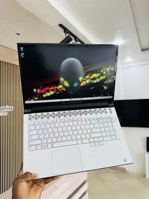 Laptop Alienware M17 R3 16GB Intel Core i7 SSD 1T