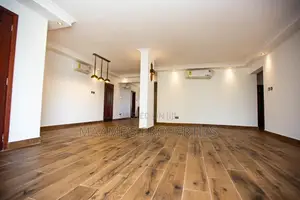 3bdrm Apartment in North Ridge for sale