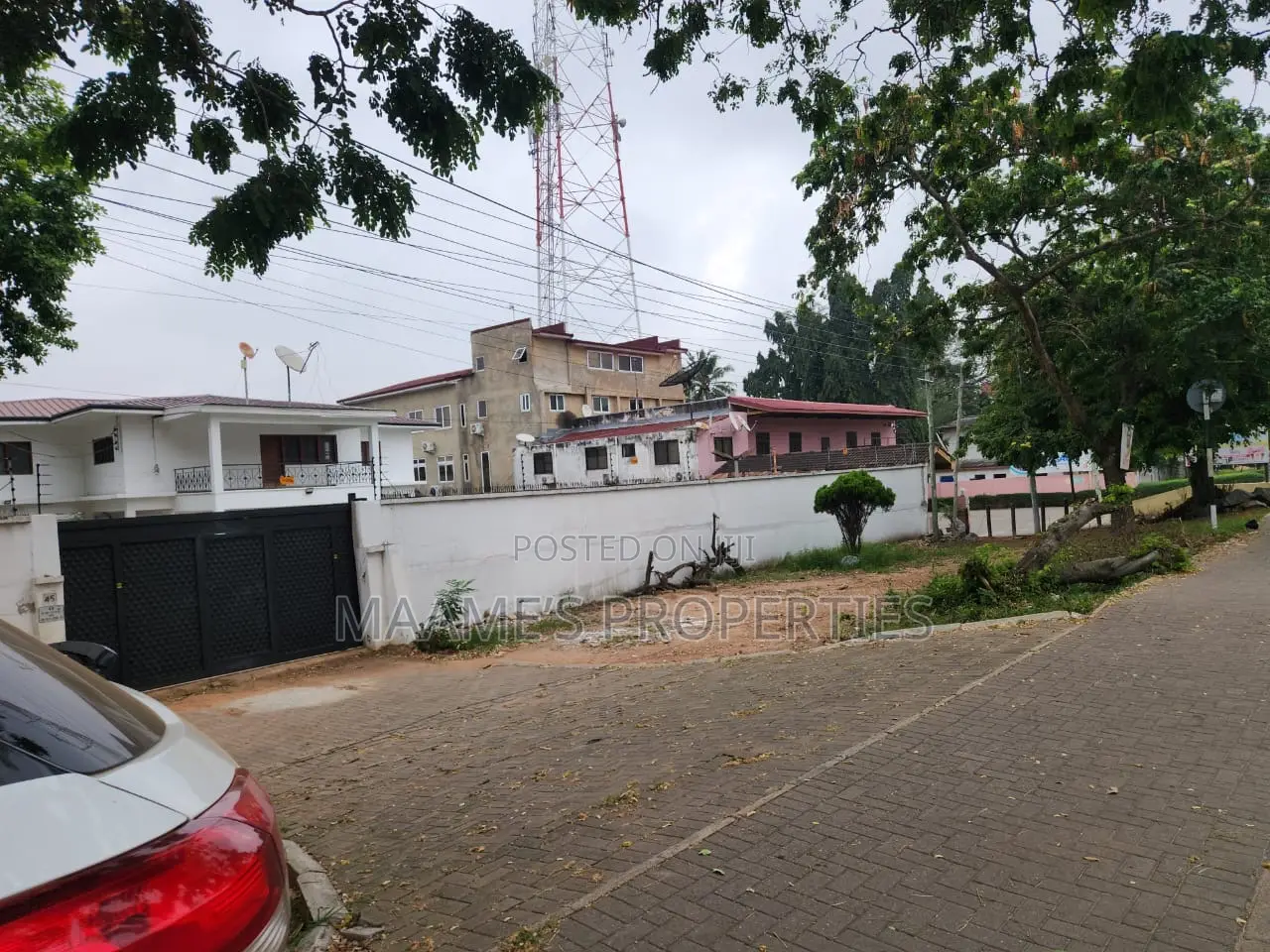 Titled 3 Plots for Sale at North Ridge, Good for Mixed Use