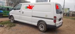 Toyota HiAce 2011 White
