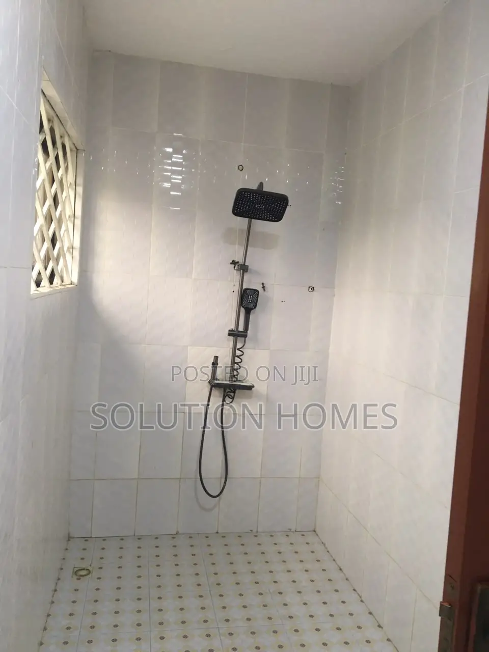 3bdrm House in Ngleshie Amanfro for rent