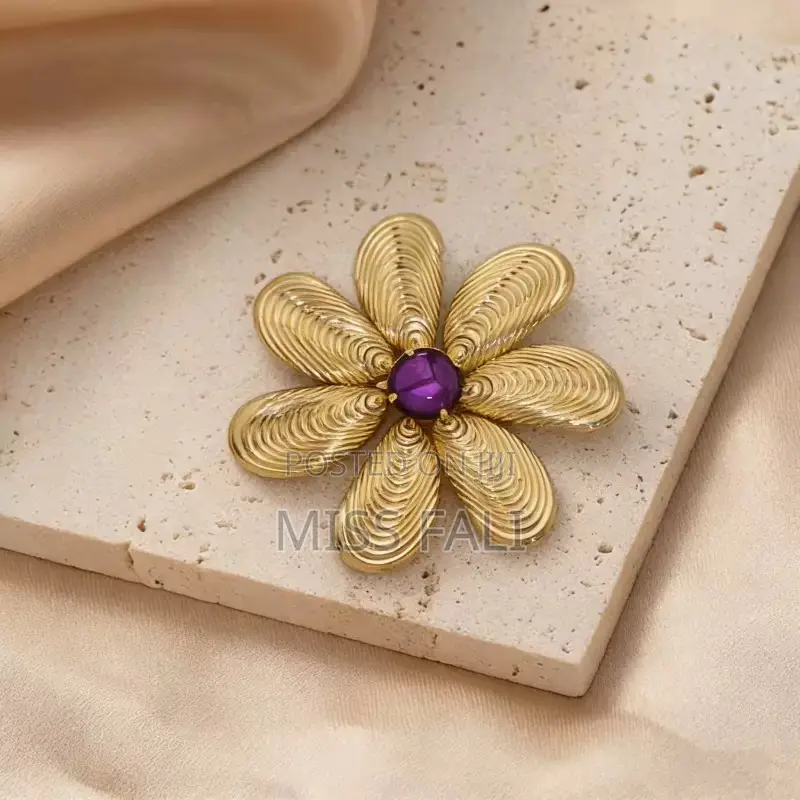Bloom Statement Brooch