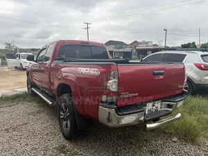 Toyota Tacoma 2015 Red