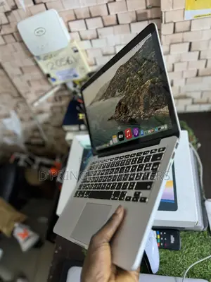 Laptop Apple MacBook Pro 8GB Intel Core i5 SSD 128GB