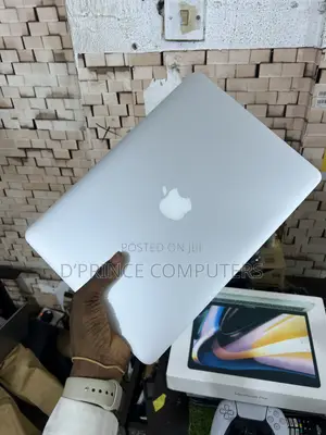 Laptop Apple MacBook Pro 8GB Intel Core i5 SSD 128GB