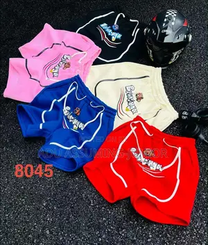 Trendy Men’s Shorts – Stylish Casual Streetwear Collection