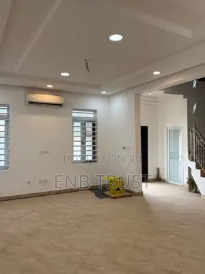 4bdrm Duplex in Lashibi, Sakumono for sale