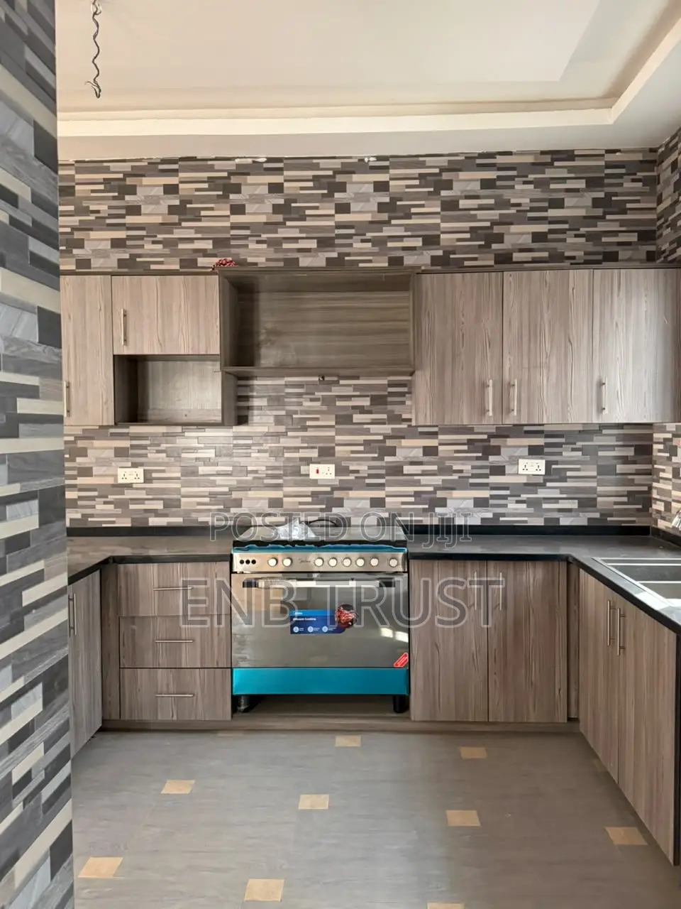 4bdrm Duplex in Lashibi, Sakumono for sale