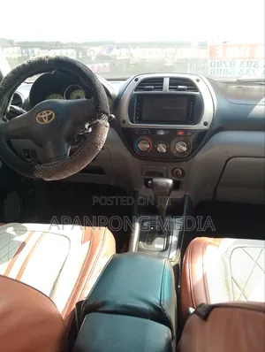 Toyota RAV4 2002 Red