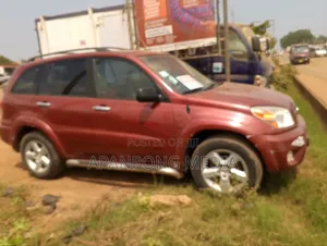 Toyota RAV4 2002 Red
