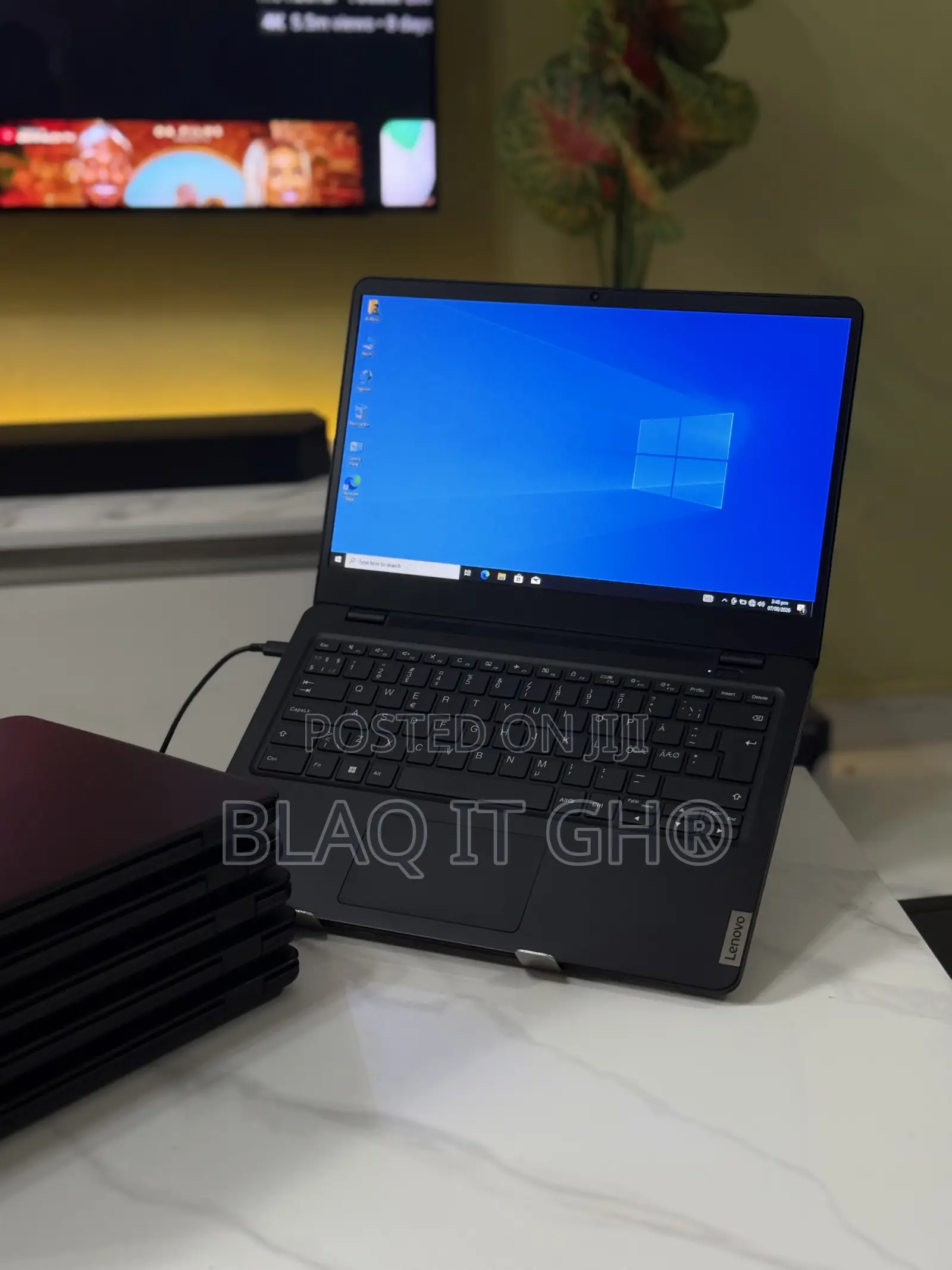 Laptop Lenovo 4GB AMD SSD 128GB