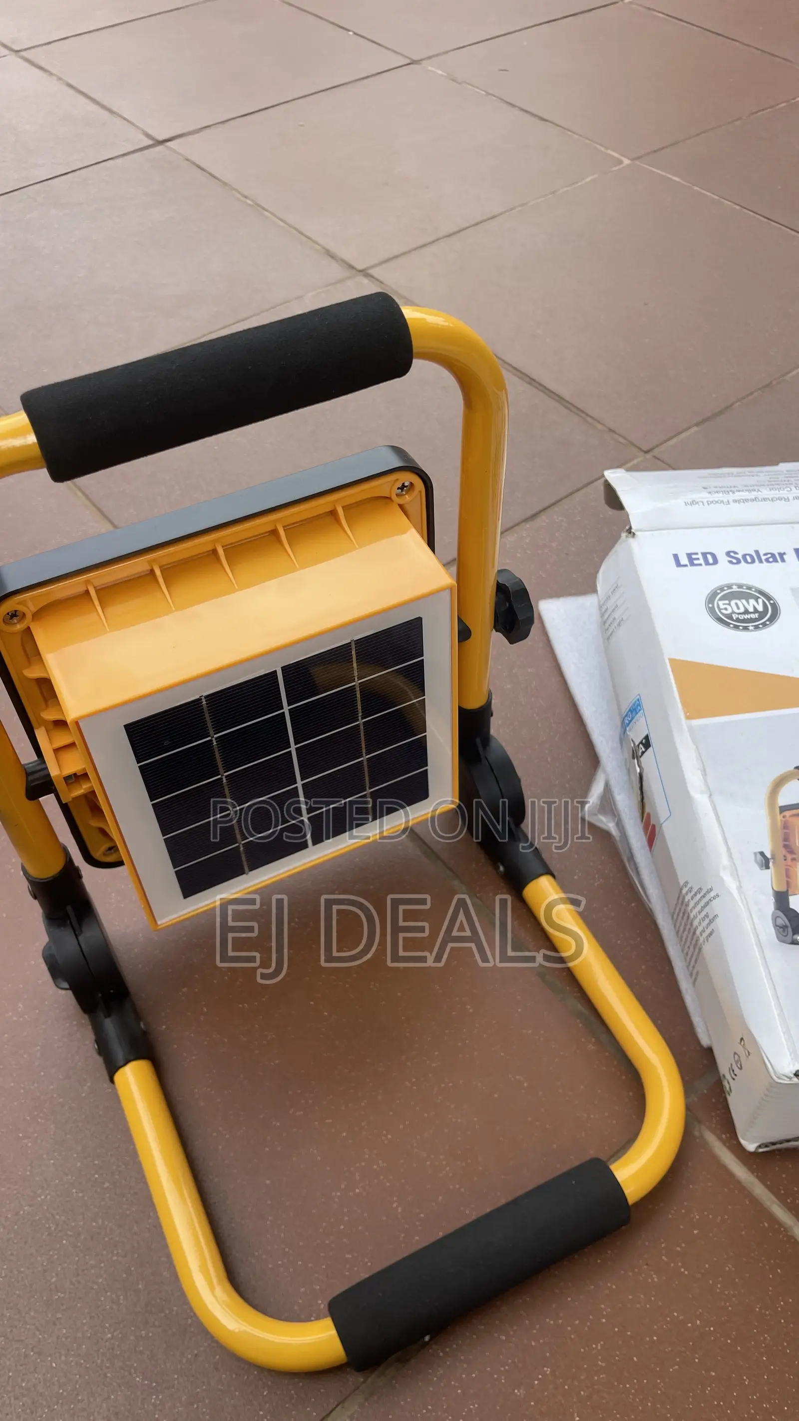Rechargeable Worklight/Floodlight With Solar and Power Bank 50W