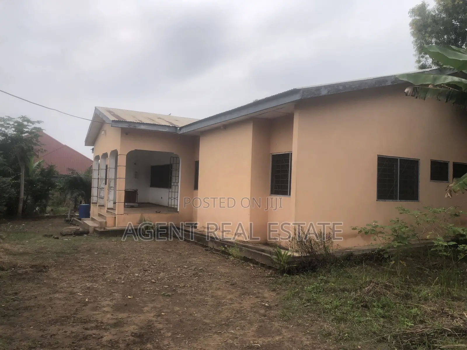 Furnished 5bdrm Apartment in Ho Municipal for rent