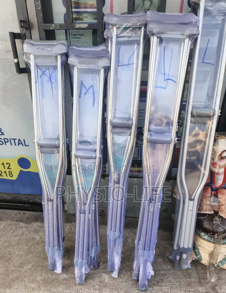 Armpit Crutches (L and M)