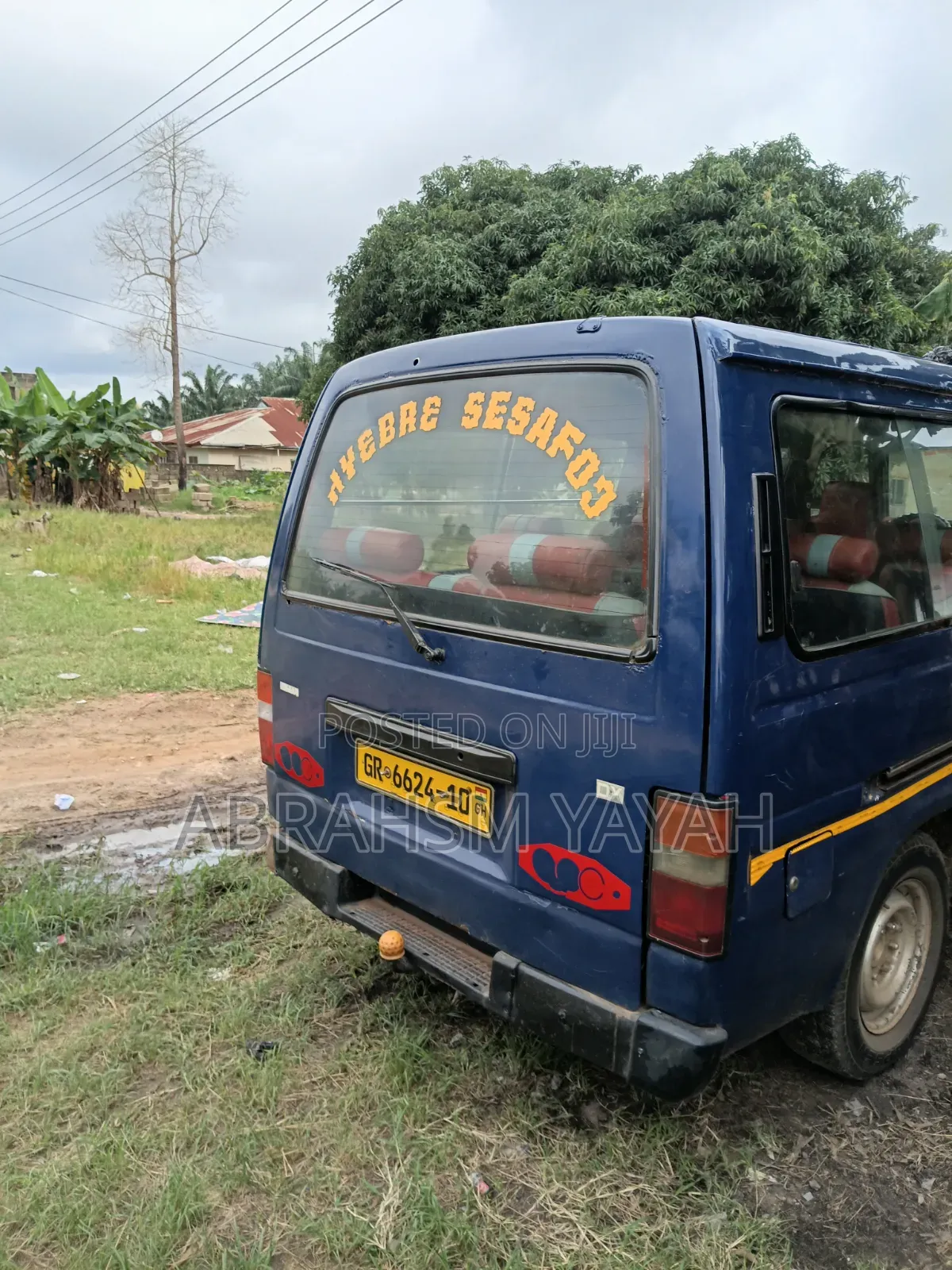 Nissan Caravan (Urvan) 1996 Blue