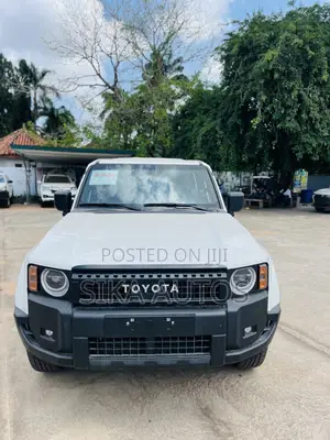 New Toyota Land Cruiser Prado 2.8 2024 White
