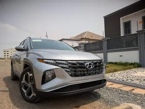 Hyundai Tucson 2024 Gold
