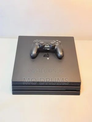 PS4 PRO Jailbreak With 12 Games and 1 Pad
