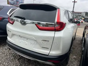Honda CR-V Touring AWD 2019 White