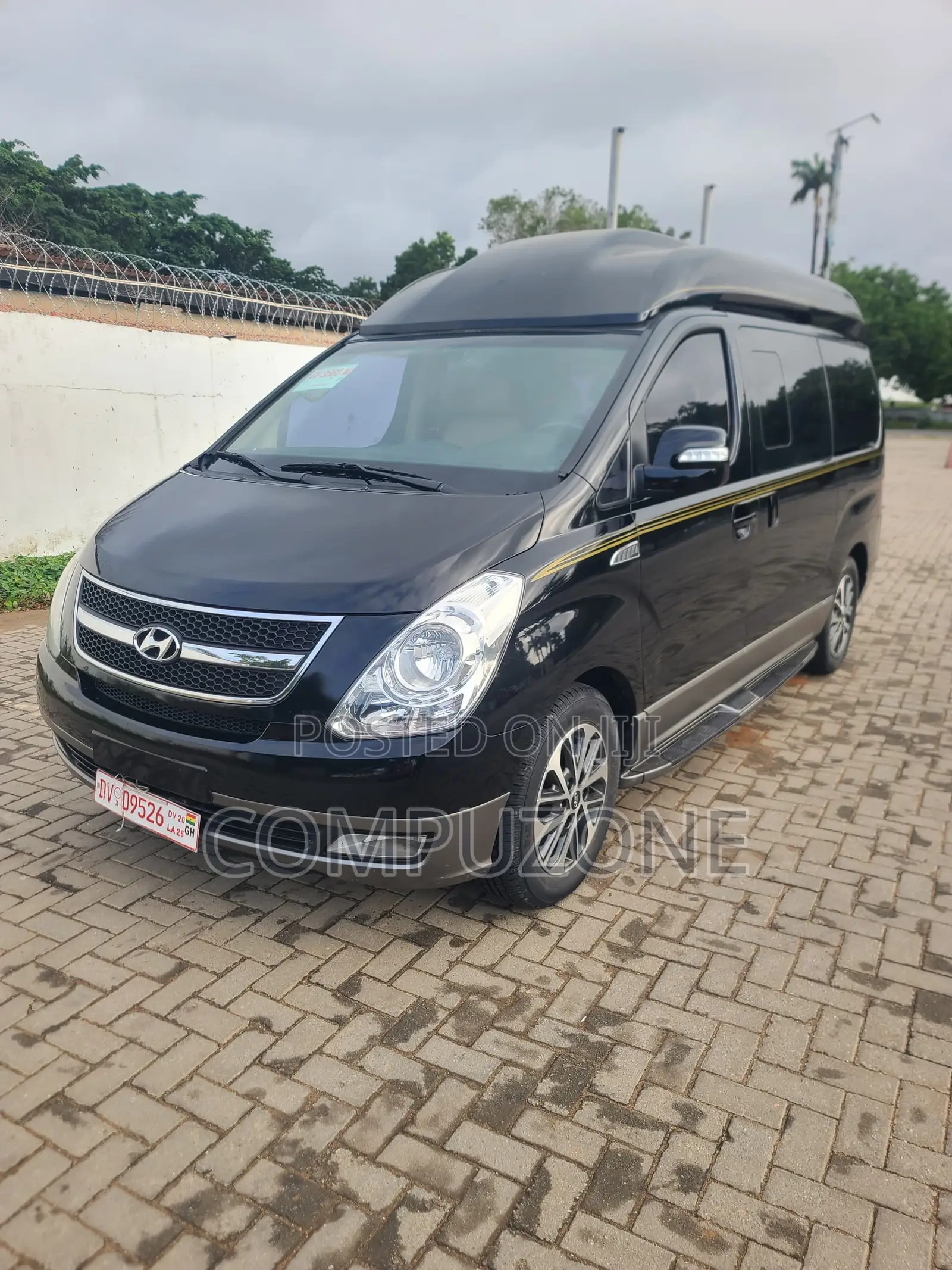 Hyundai Starex 2014 Black
