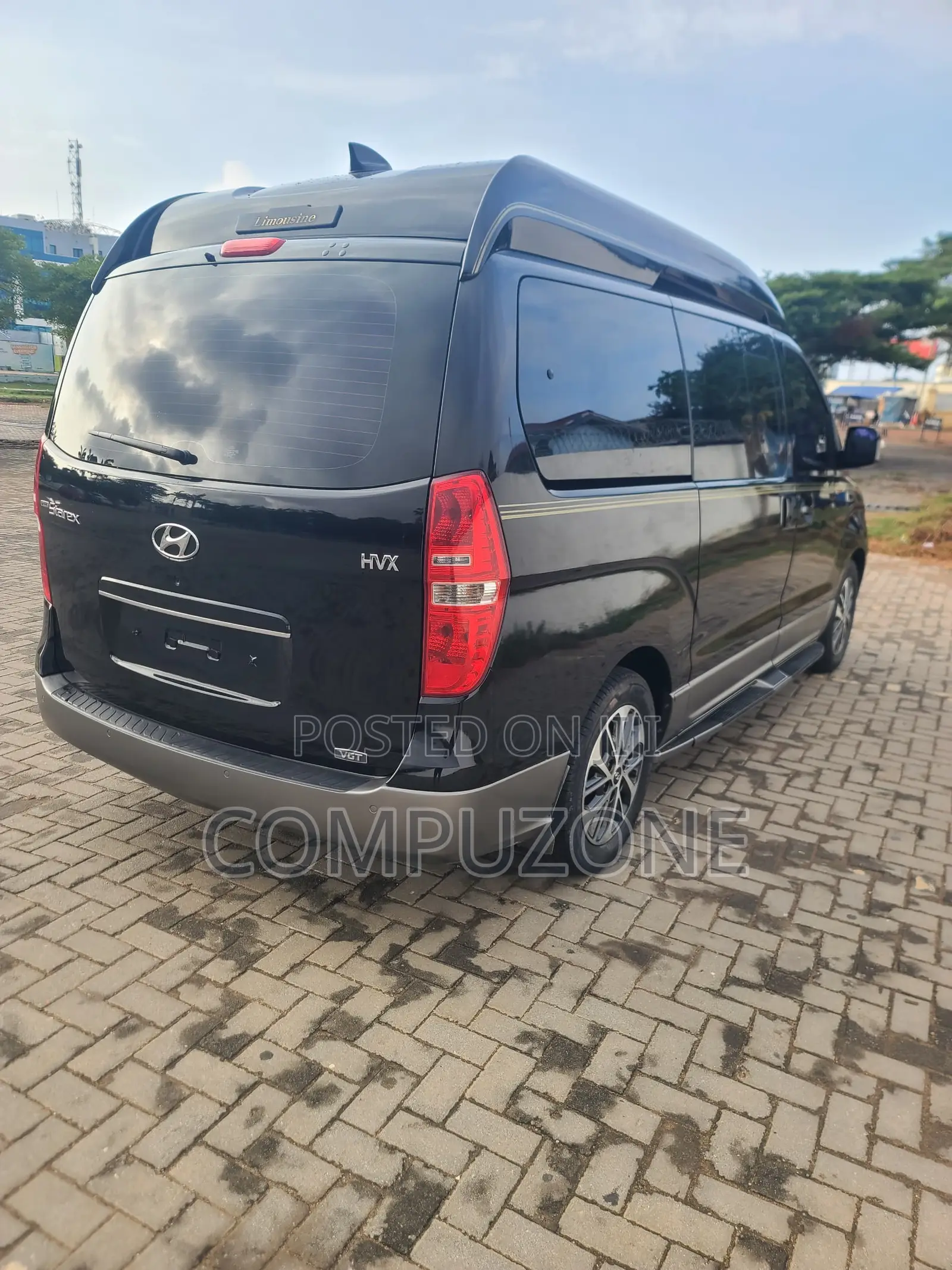 Hyundai Starex 2014 Black