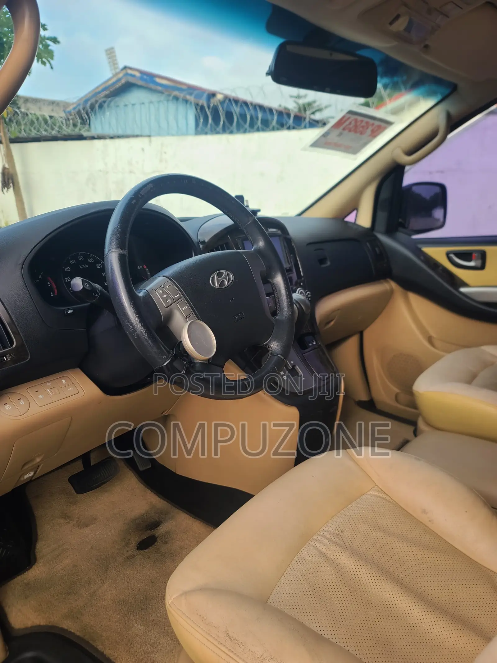 Hyundai Starex 2014 Black