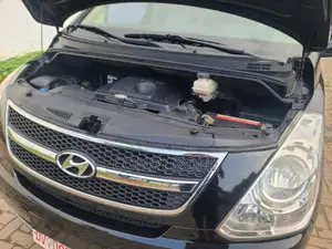Hyundai Starex 2014 Black