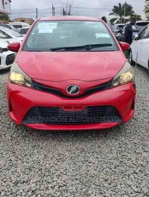 Toyota Vitz 2015 Red