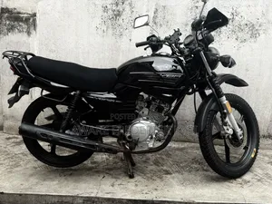 Yamaha YBR125 2021 Black