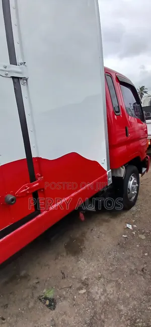Clean Hyundai Mighty 2013 Model