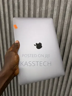Laptop Apple MacBook Pro 2020 8GB Intel Core i5 SSD 256GB