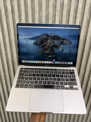 Laptop Apple MacBook Pro 2020 8GB Intel Core i5 SSD 256GB