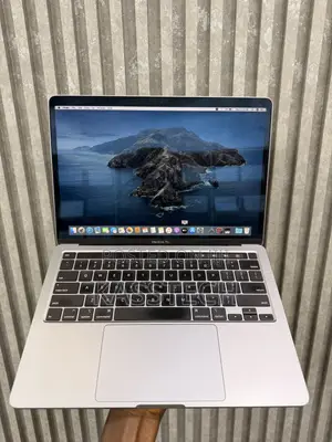 Laptop Apple MacBook Pro 2020 8GB Intel Core i5 SSD 256GB