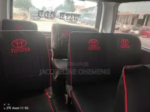 Toyota HiAce 2015 Black