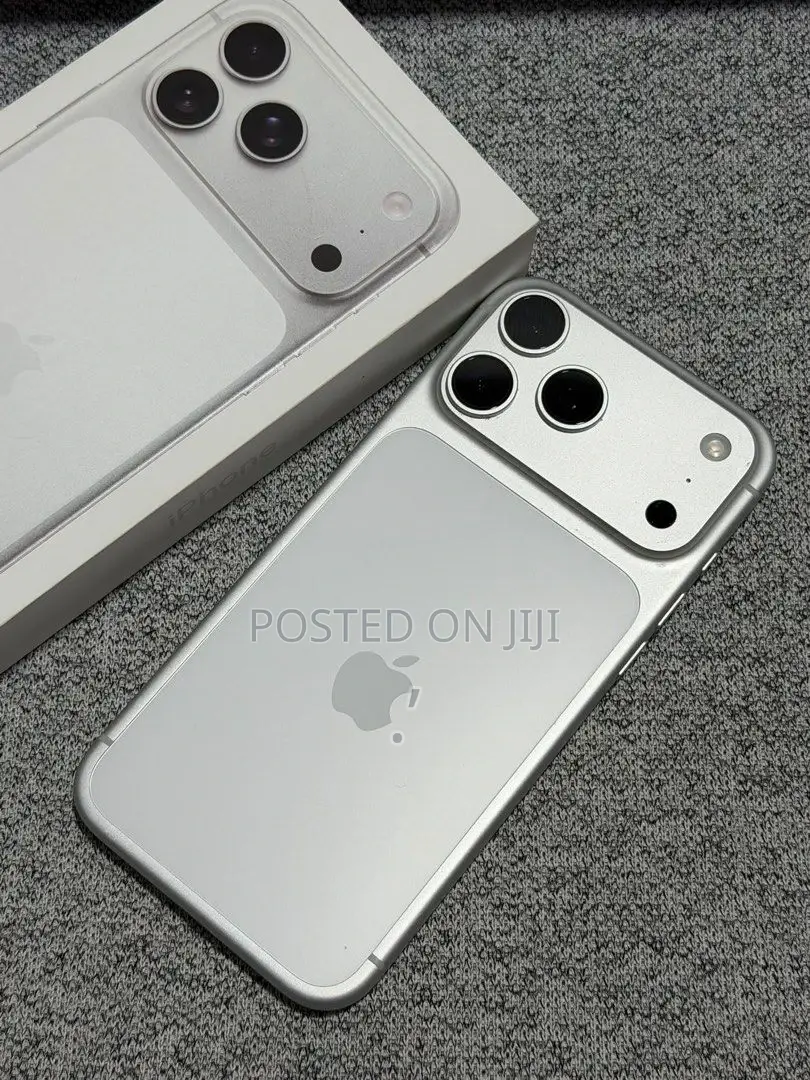New Apple iPhone 17 Pro Max 256 GB Silver