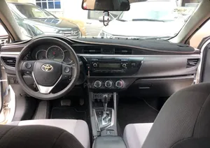 Toyota Corolla 2015 White