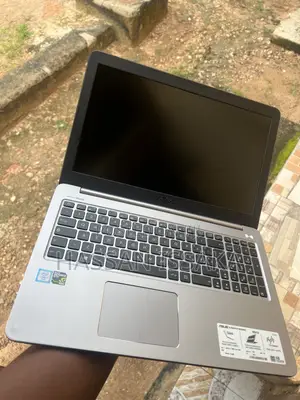 Laptop Asus K50IJ 12GB Intel Core i7 HDD 500GB