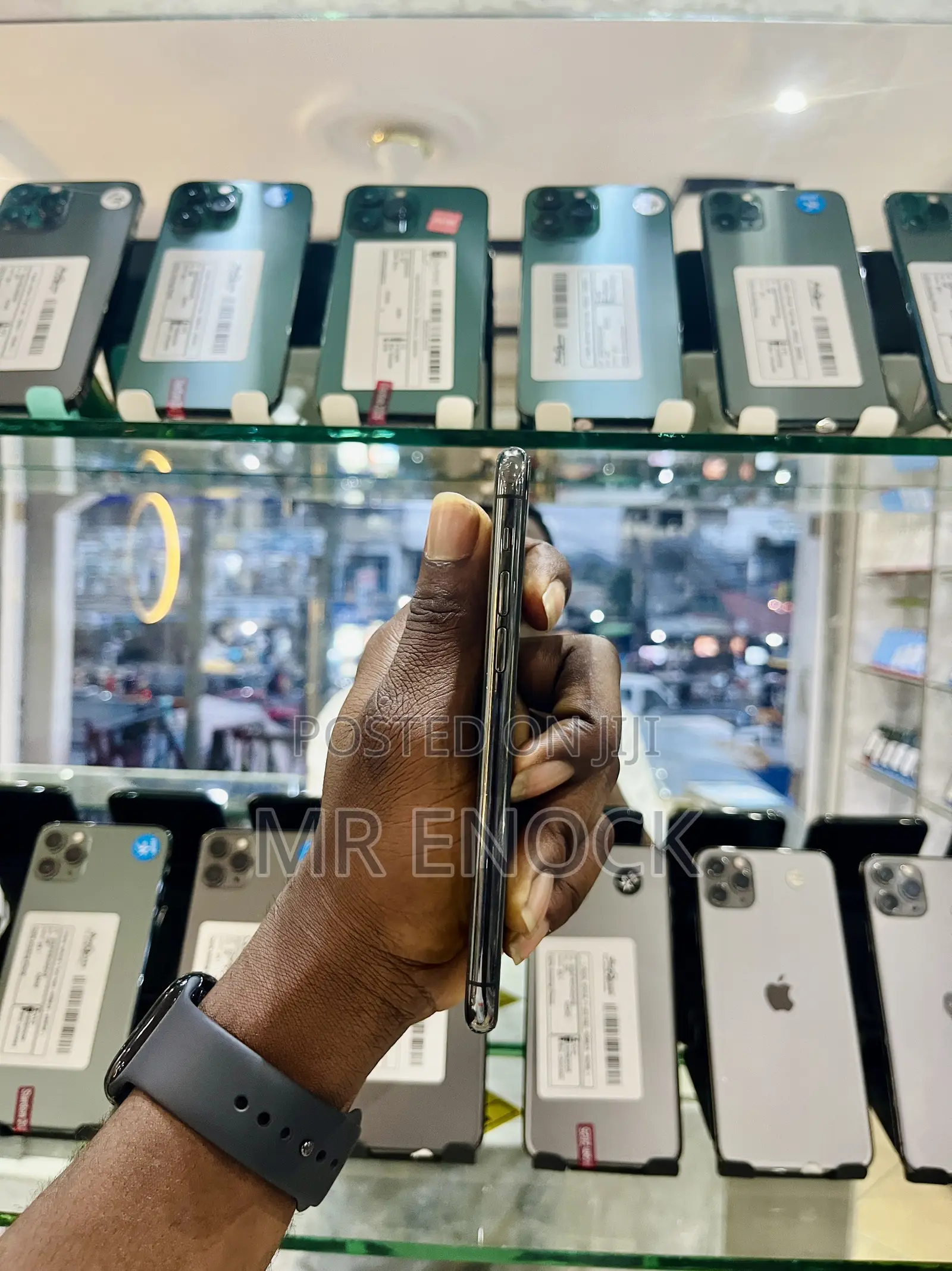 New Apple iPhone 11 Pro 64 GB Black
