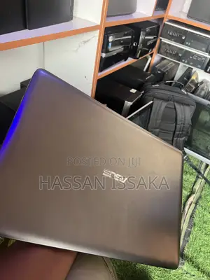 Laptop Asus K50IJ 12GB Intel Core i7 HDD 500GB