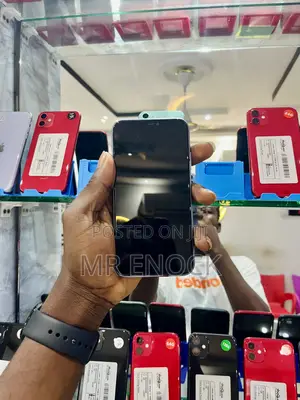 New Apple iPhone 11 128 GB Purple