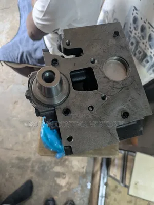Hilux Cylinder Head 2L