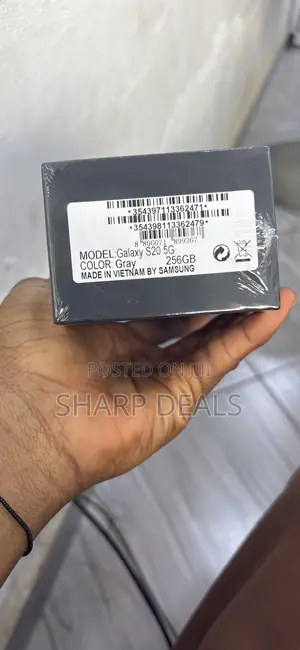 New Samsung Galaxy S20 128 GB Gray