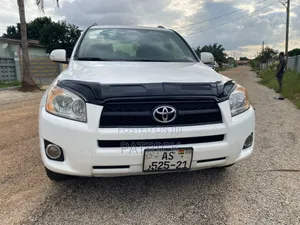 Toyota RAV4 2012 White