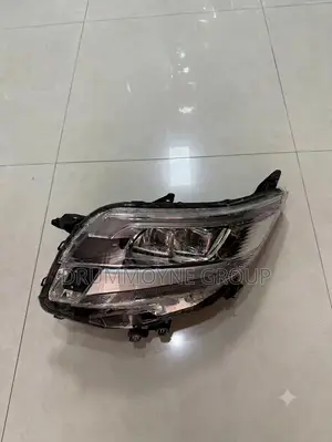 Toyota Voxy Noah 2017-2021 Model Headlights Head Lamp