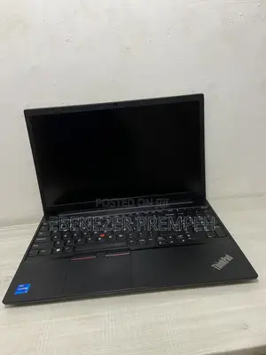 Laptop Lenovo ThinkPad T15 Gen1 16GB Intel Core i5 SSD 256GB