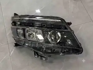 Toyota Voxy Noah 2014-2017 Model Headlights Head Lamp Pair