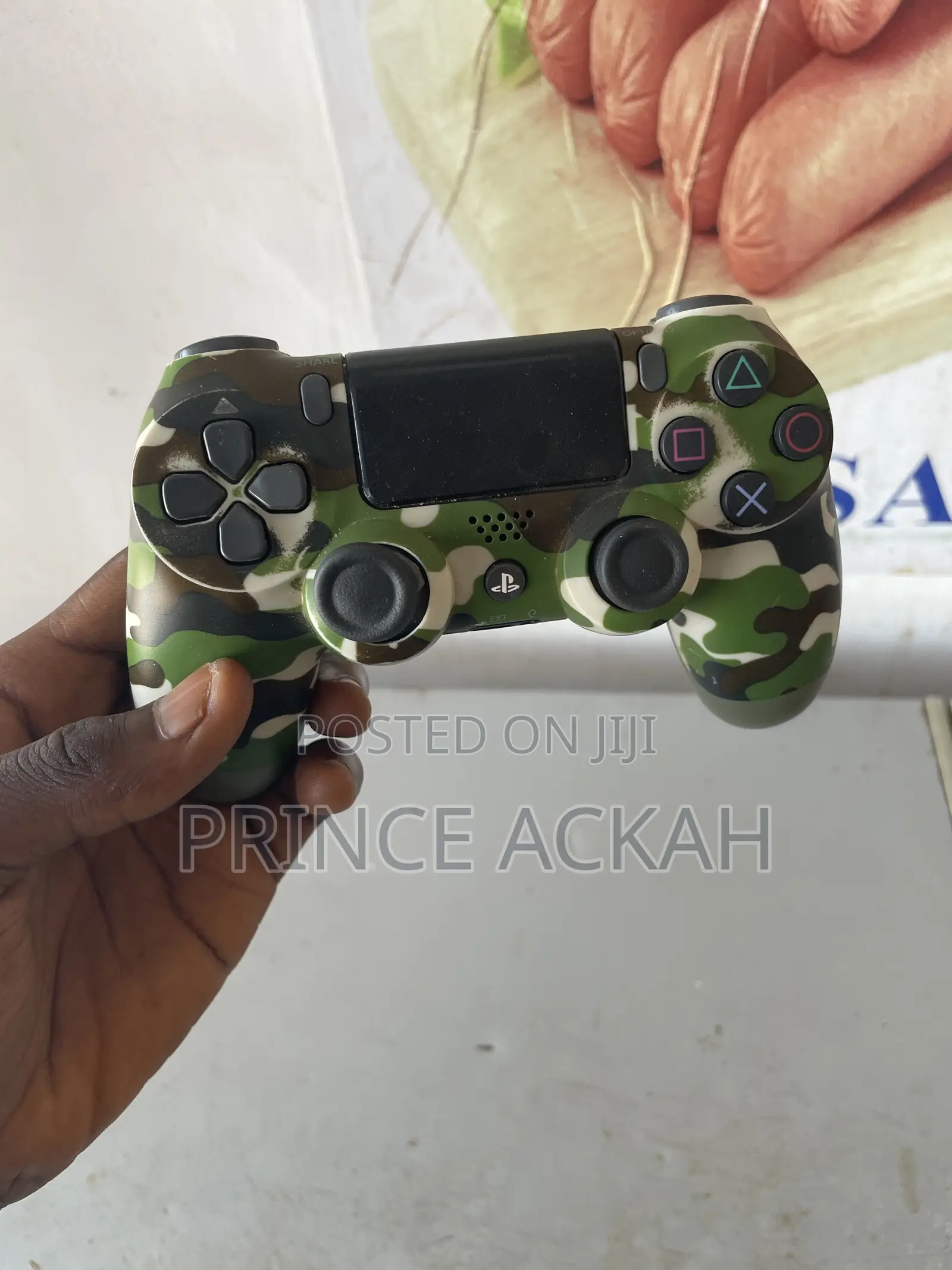 PlayStation 4 With 148 Games in the Library + 4 Controllers