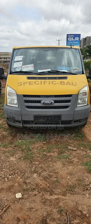 Ford Transit Connect 2012 Yellow