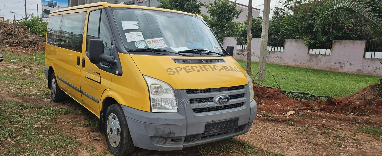 Ford Transit Connect 2012 Yellow