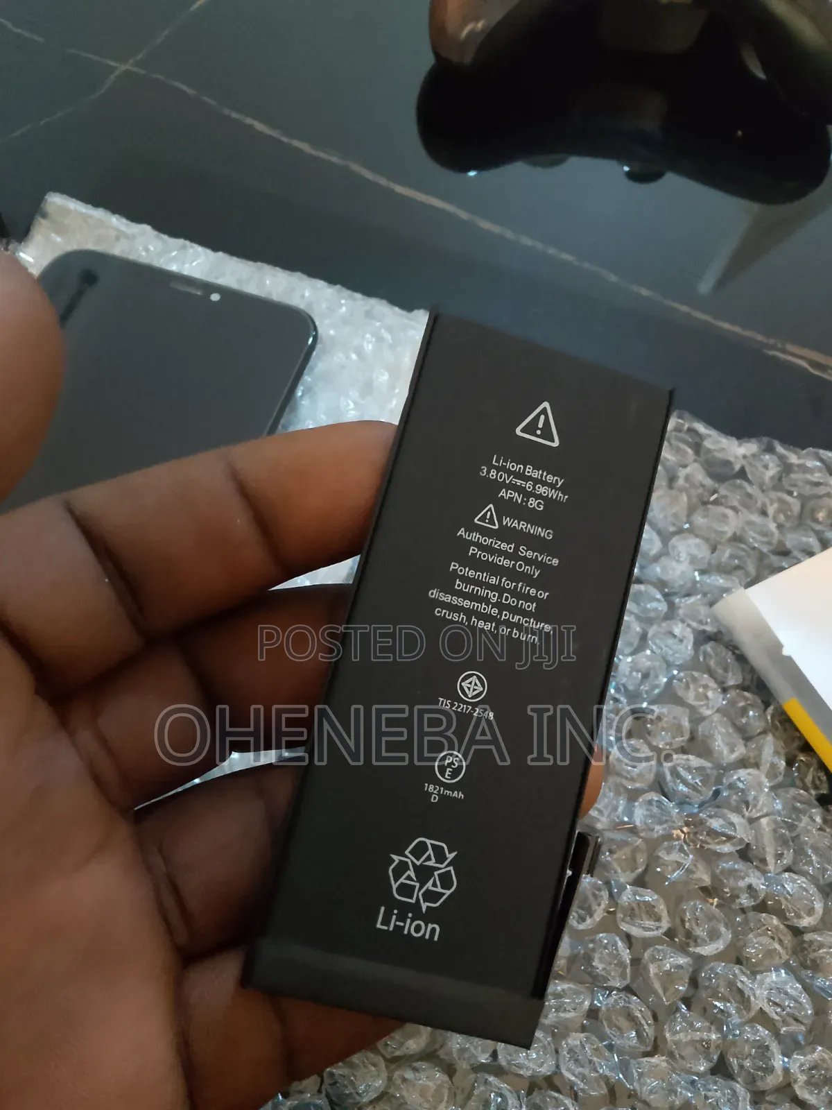Buy Your iPhone Replacement Battery and Screens